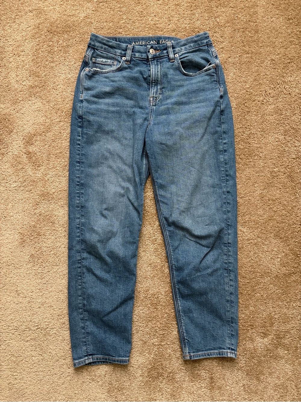 American Eagle Outfitters Curvy Mom Jeans in Medium Blue Wash